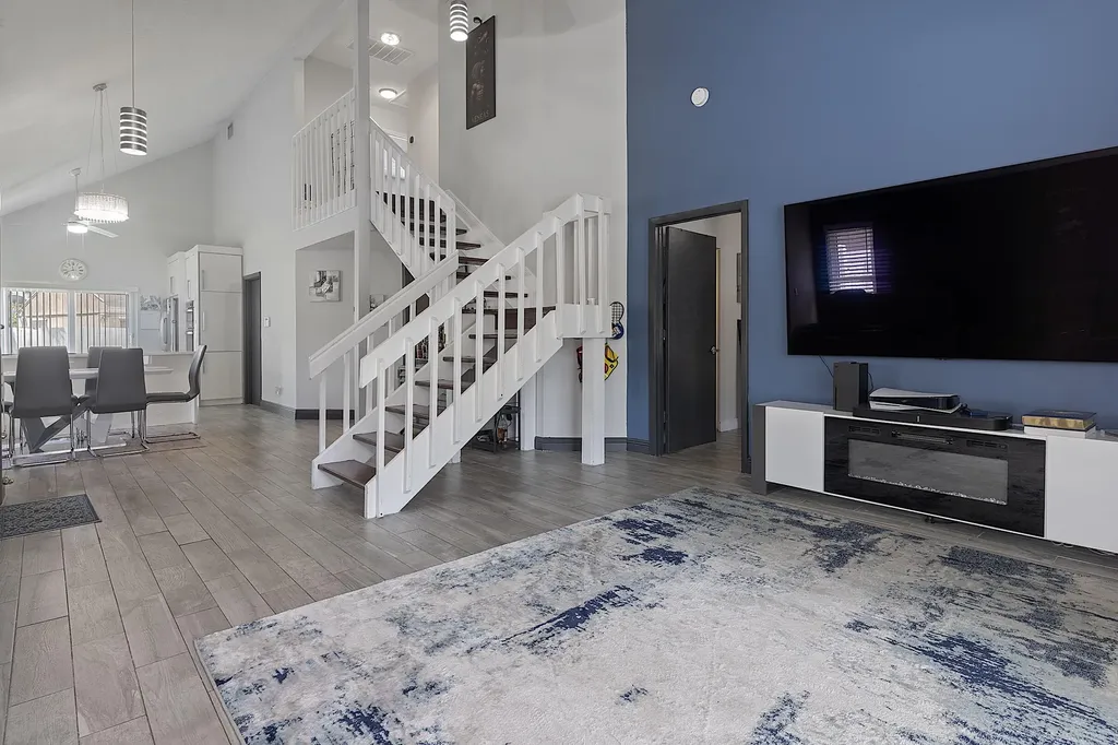 3 Meriden Way Boynton Beach FL 33426