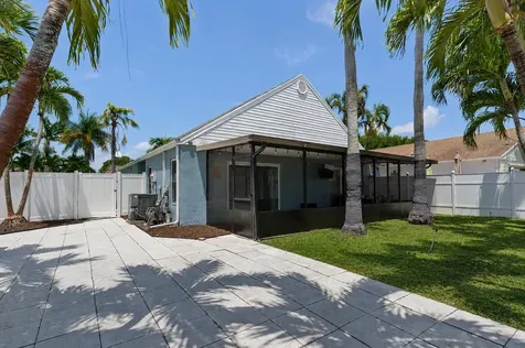 3 Meriden Way Boynton Beach FL 33426