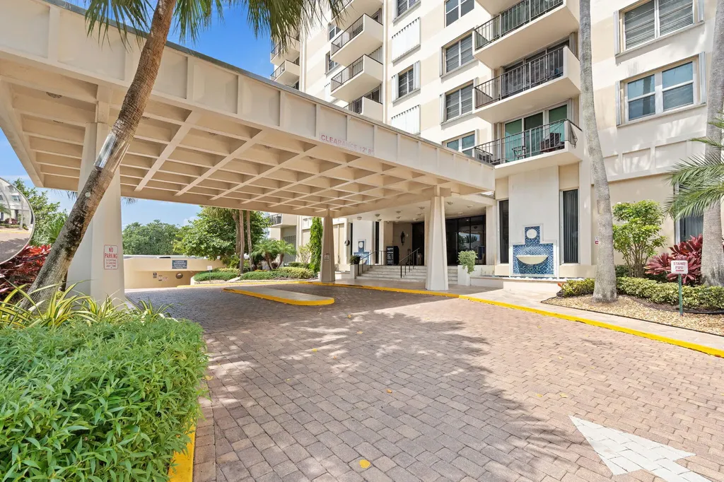 1900 S Ocean Boulevard Pompano Beach FL 33062
