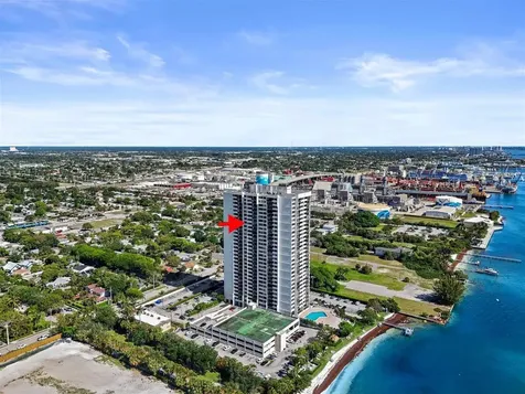 5600 N Flagler Drive West Palm Beach FL 33407