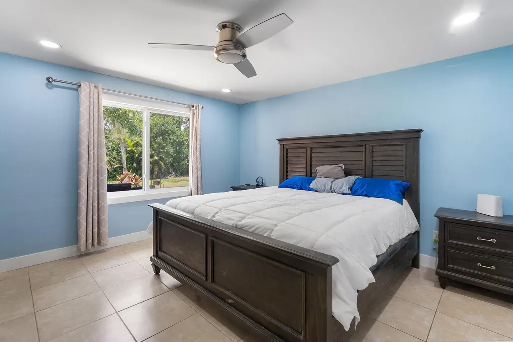 12944 68th Street N The Acreage FL 33412