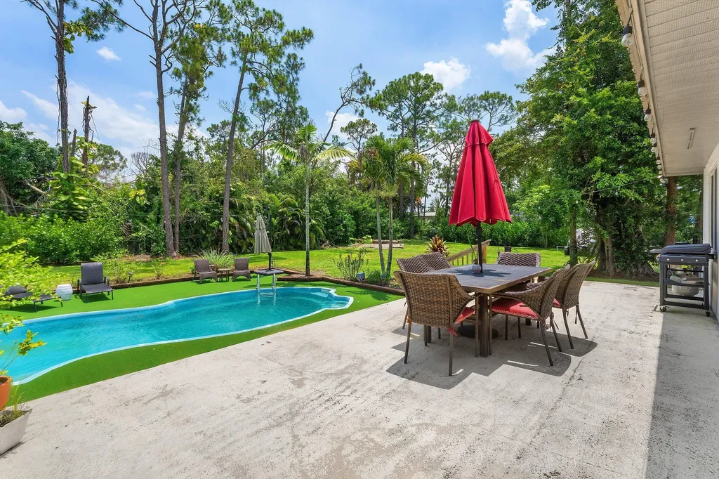 12944 68th Street N The Acreage FL 33412