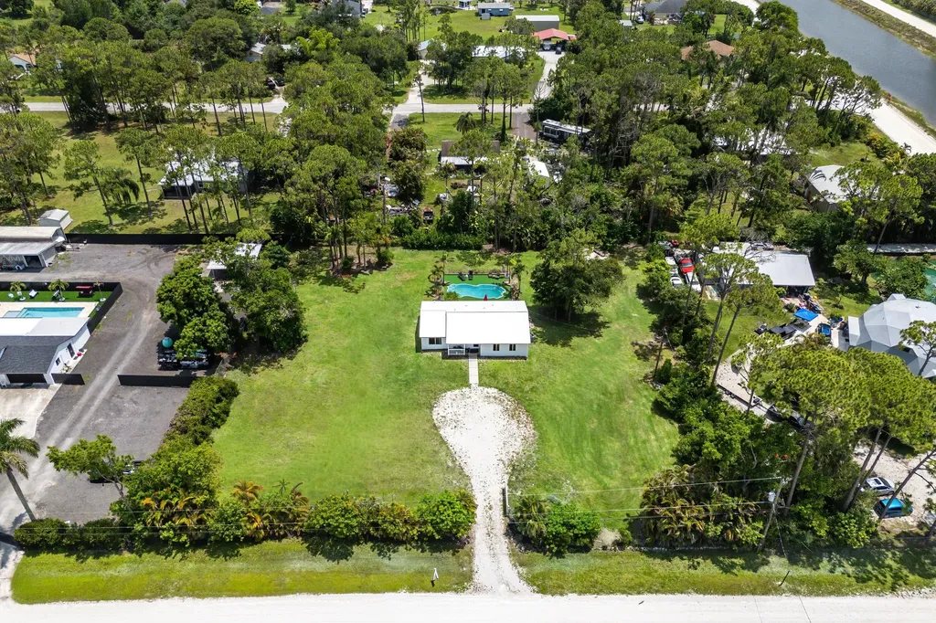 12944 68th Street N The Acreage FL 33412