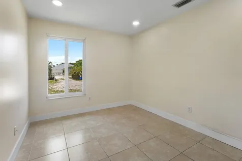 12944 68th Street N The Acreage FL 33412
