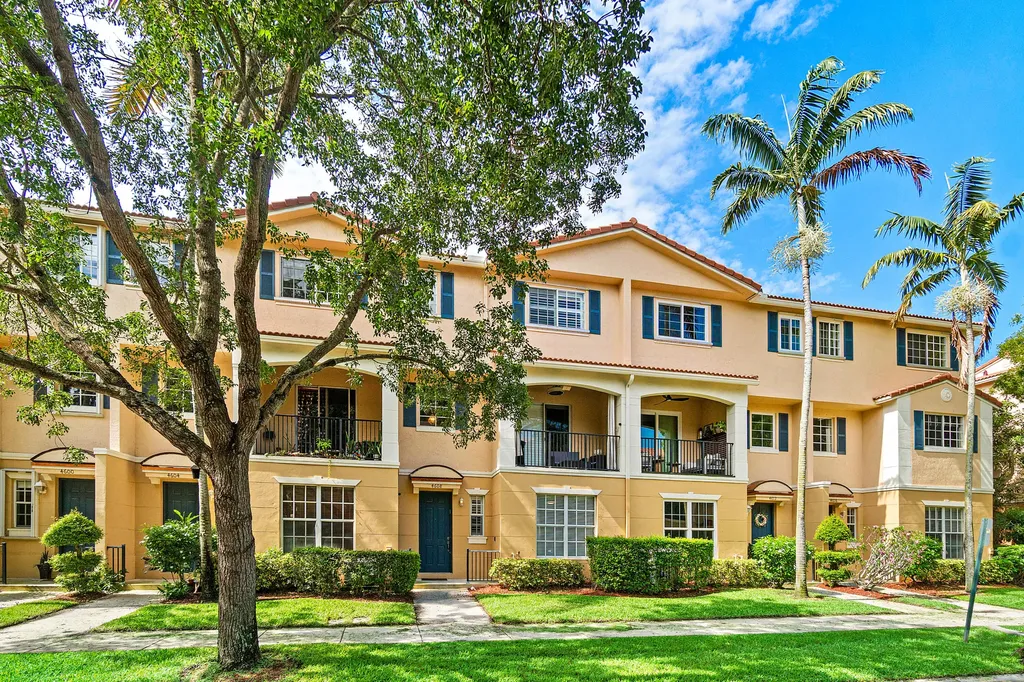4608 Danson Way Delray Beach FL 33445