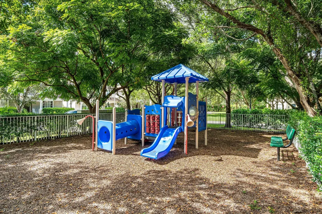 4608 Danson Way Delray Beach FL 33445