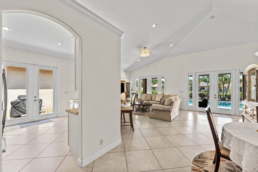 4916 Gateway Gardens Drive Boynton Beach FL 33436