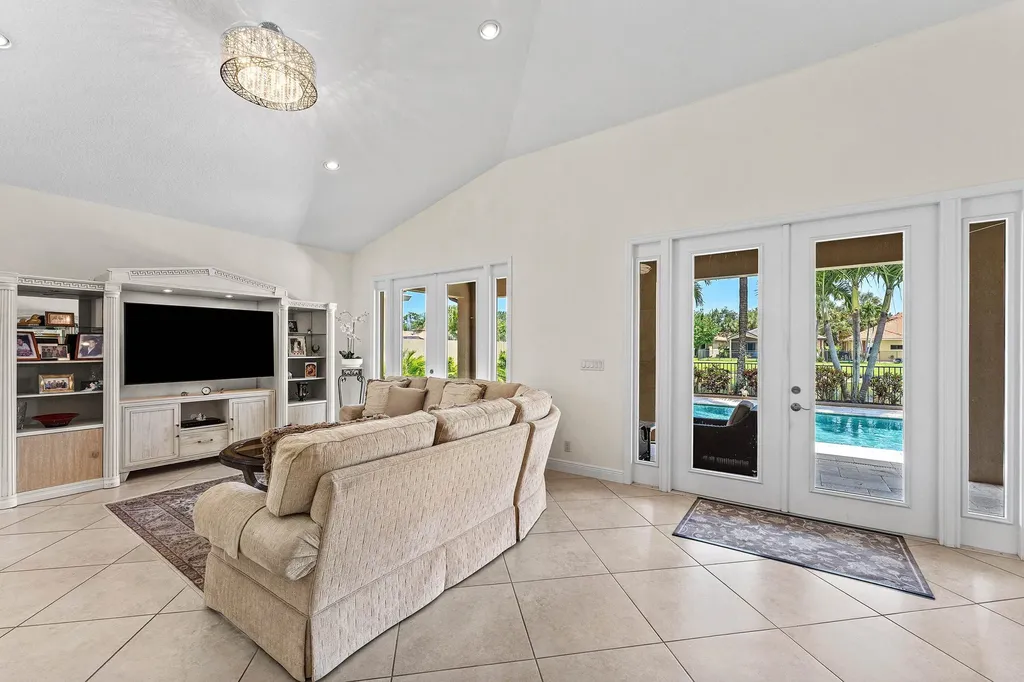 4916 Gateway Gardens Drive Boynton Beach FL 33436