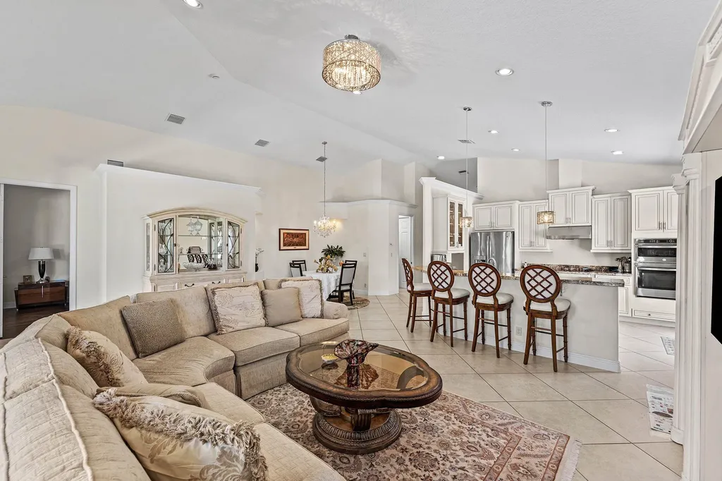 4916 Gateway Gardens Drive Boynton Beach FL 33436