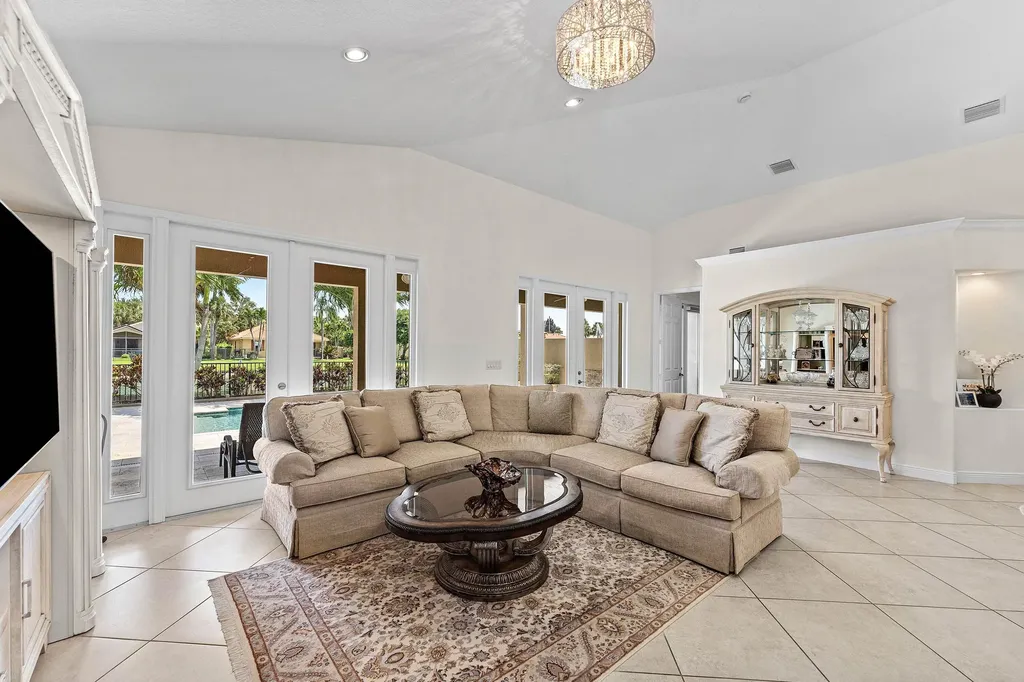 4916 Gateway Gardens Drive Boynton Beach FL 33436