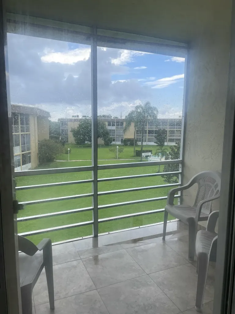500 Village Green Circle W Palm Springs FL 33461