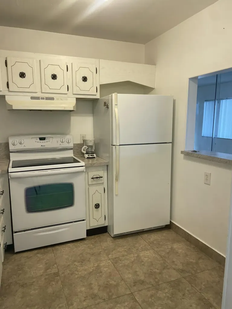 500 Village Green Circle W Palm Springs FL 33461