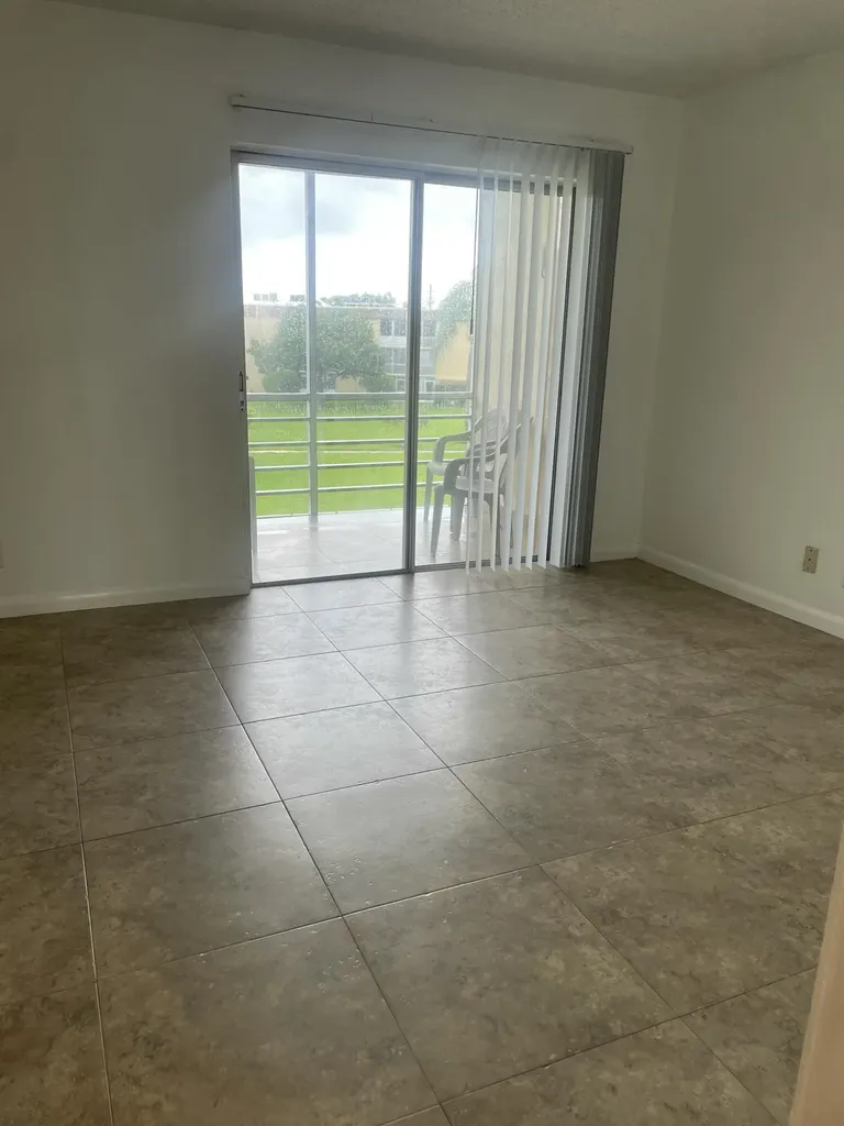 500 Village Green Circle W Palm Springs FL 33461
