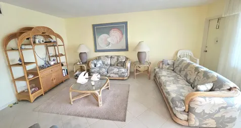 3200 NE 7th Court Pompano Beach FL 33062