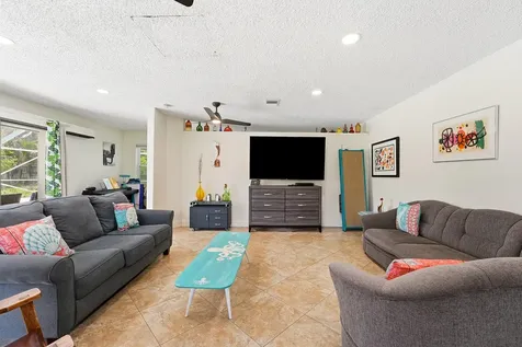 1095 NE Tuxedo Terrace Jensen Beach FL 34957