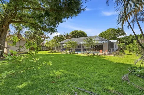 1095 NE Tuxedo Terrace Jensen Beach FL 34957