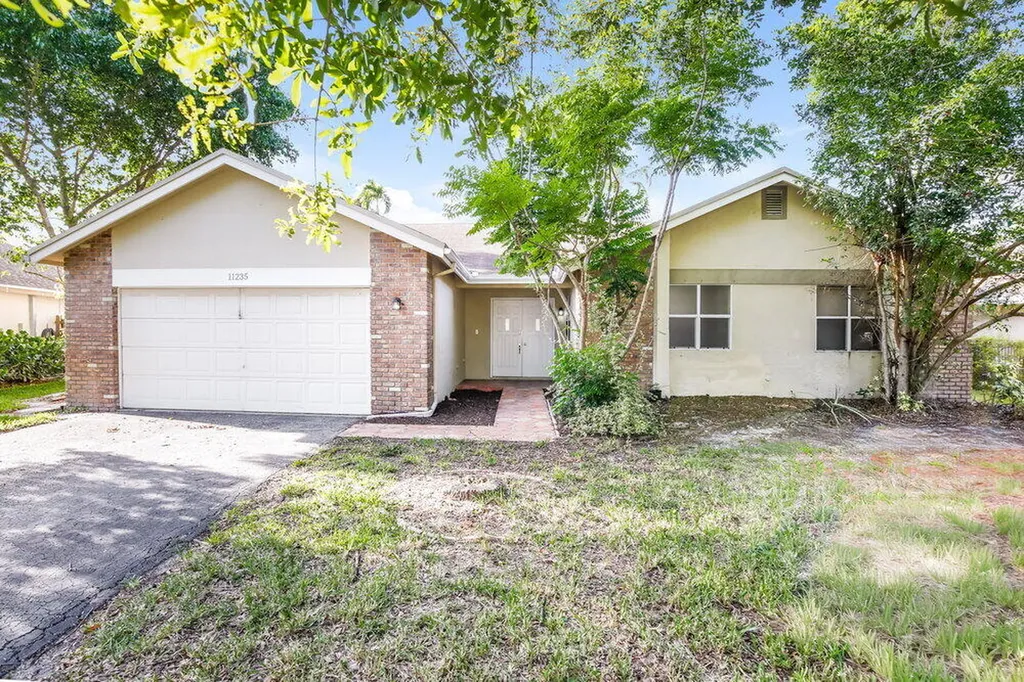 11235 NW 43rd Place Coral Springs FL 33065