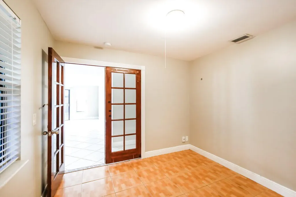 11235 NW 43rd Place Coral Springs FL 33065