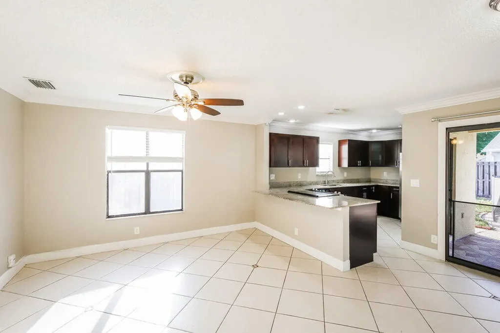 11235 NW 43rd Place Coral Springs FL 33065