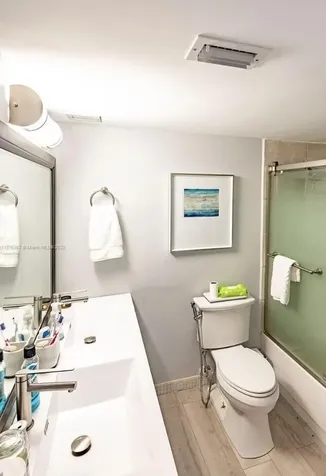 3180 S Ocean Drive Hallandale Beach FL 33009
