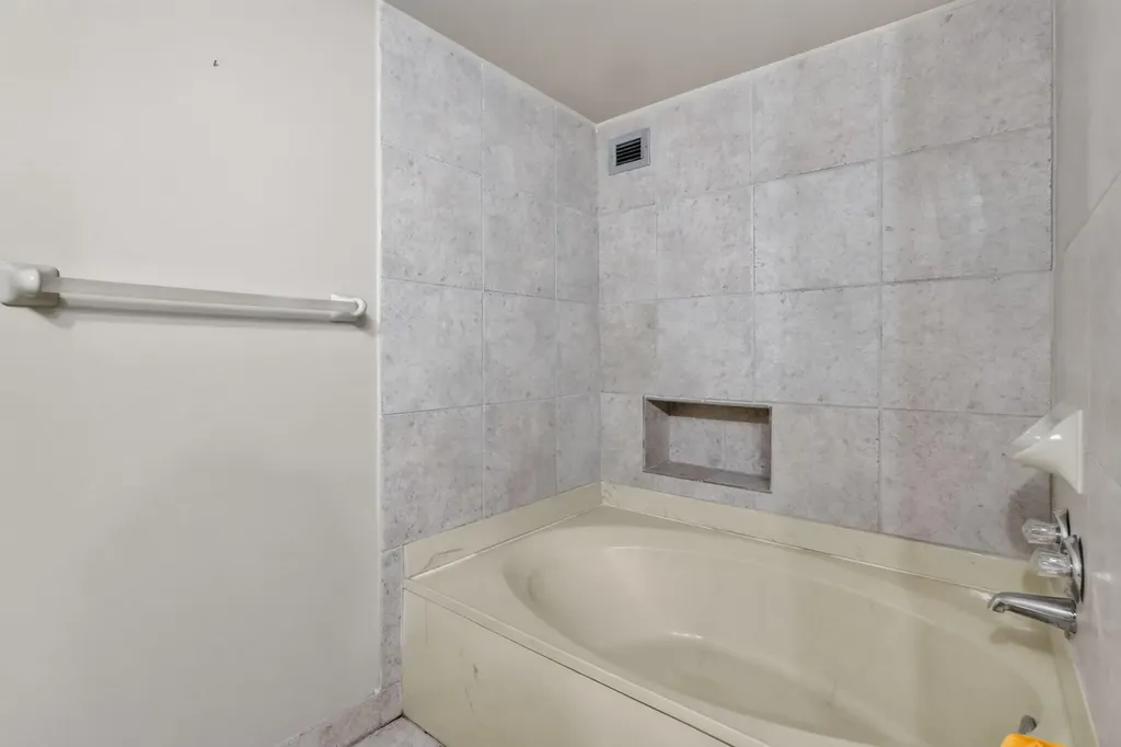600 Parkview Drive Hallandale Beach FL 33009