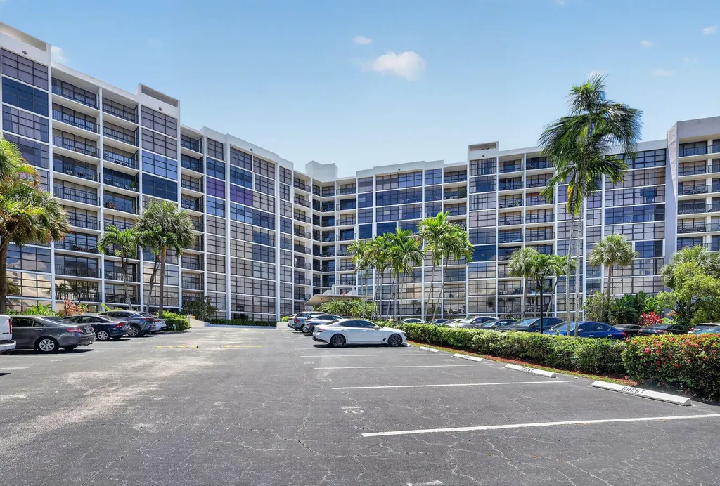 600 Parkview Drive Hallandale Beach FL 33009