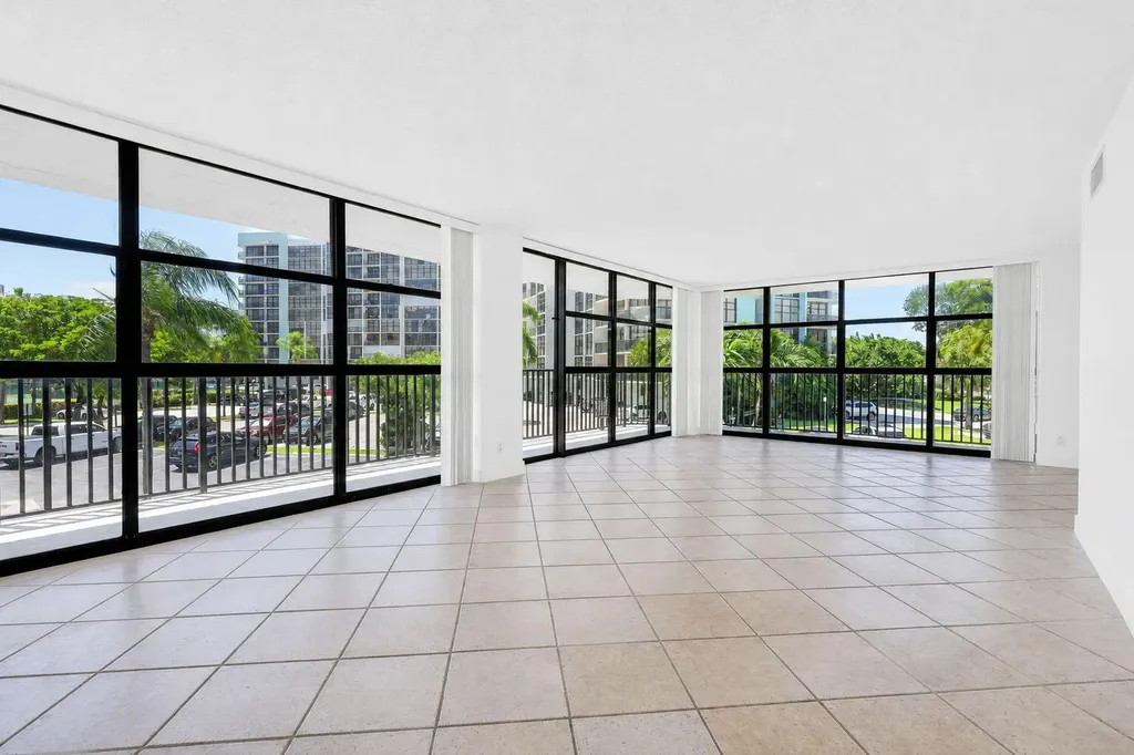 600 Parkview Drive Hallandale Beach FL 33009