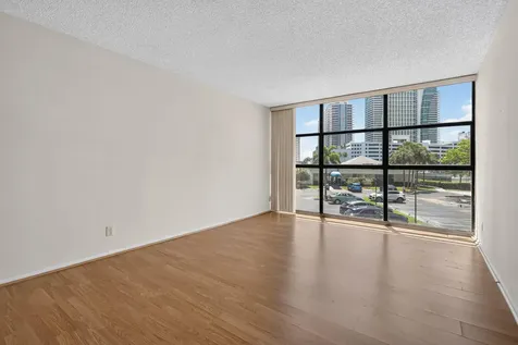 600 Parkview Drive Hallandale Beach FL 33009