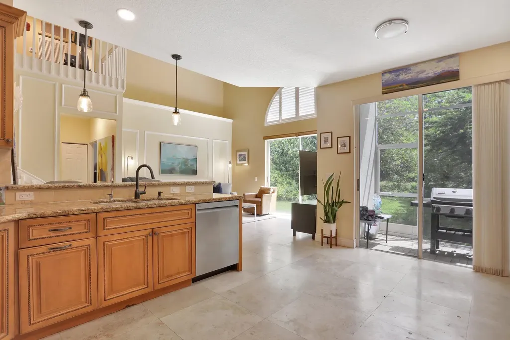 6702 NW 80th Manor Parkland FL 33067