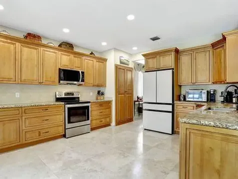 6702 NW 80th Manor Parkland FL 33067