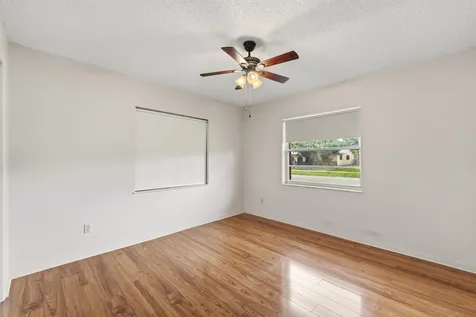 2710 Dove Street Fort Pierce FL 34982