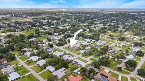 2710 Dove Street Fort Pierce FL 34982