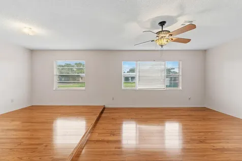 2710 Dove Street Fort Pierce FL 34982