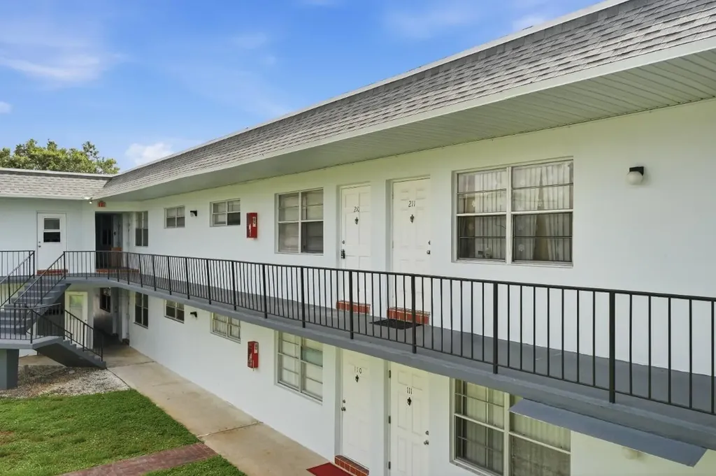 6191 SW 37th Street Davie FL 33314