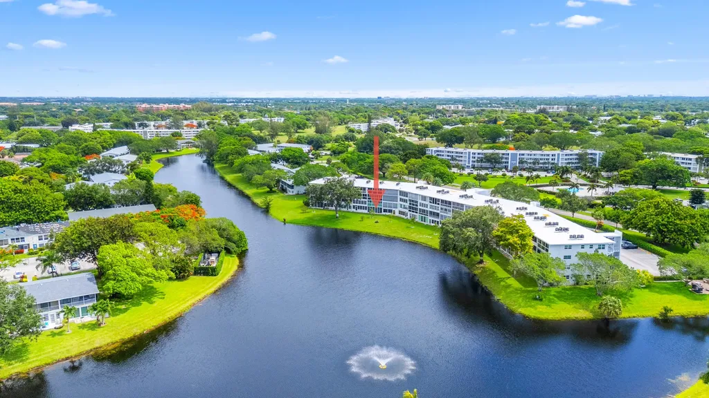 1005 Islewood D Deerfield Beach FL 33442