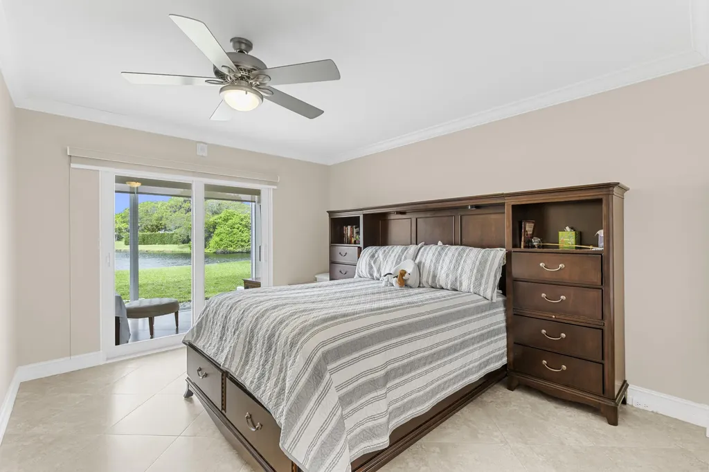 1005 Islewood D Deerfield Beach FL 33442