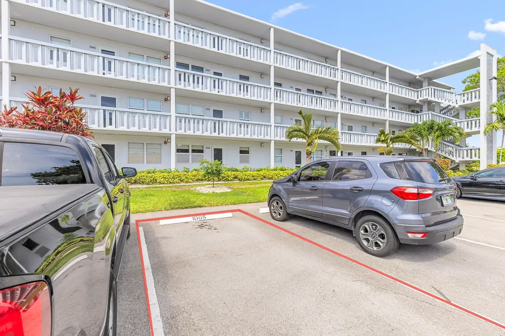 1005 Islewood D Deerfield Beach FL 33442