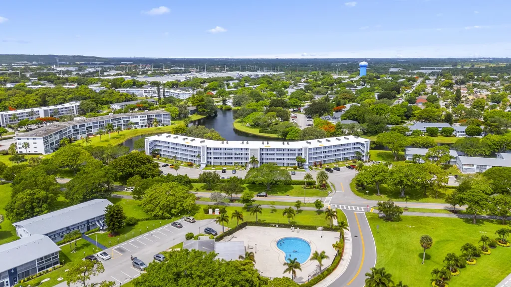 1005 Islewood D Deerfield Beach FL 33442
