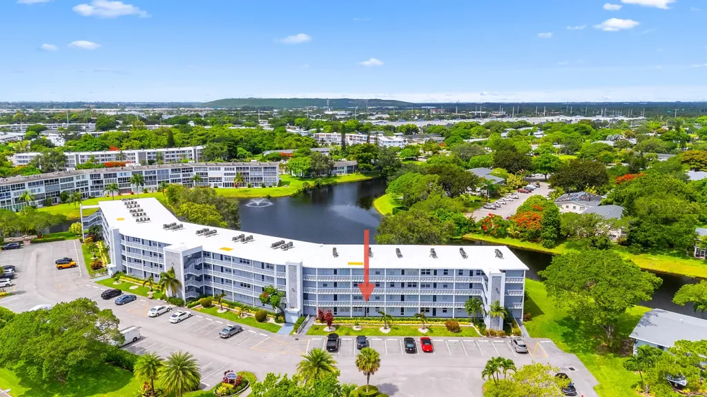 1005 Islewood D Deerfield Beach FL 33442