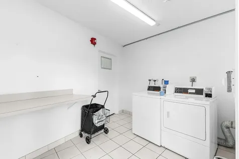 1005 Islewood D Deerfield Beach FL 33442