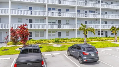 1005 Islewood D Deerfield Beach FL 33442
