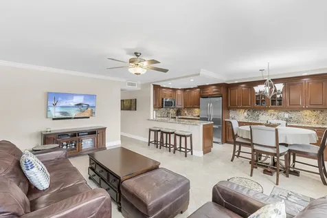 1005 Islewood D Deerfield Beach FL 33442