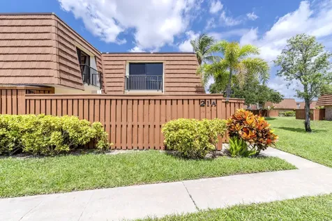 3900 County Line Road Tequesta FL 33469
