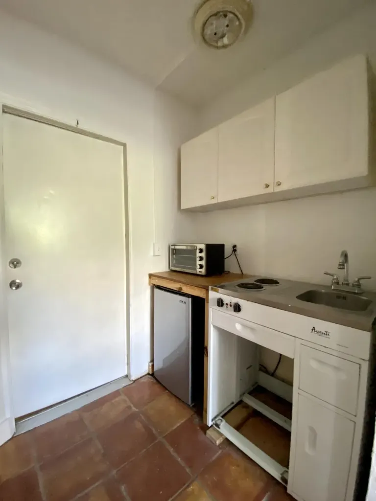 250 Seminole Avenue Palm Beach FL 33480