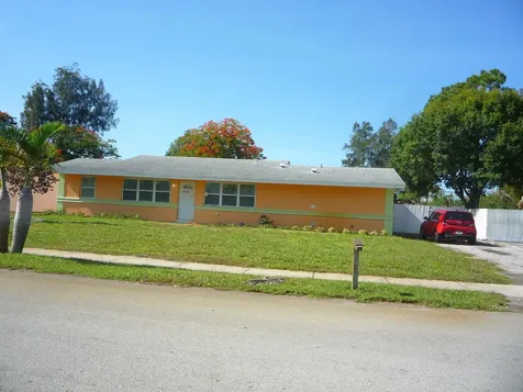 2162 NW 28th Street Oakland Park FL 33311