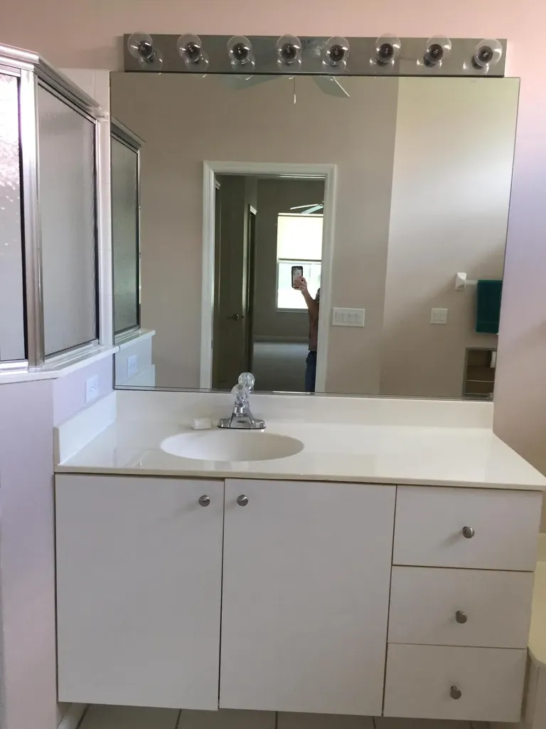 557 SW New Castle Cove Port St Lucie FL 34986