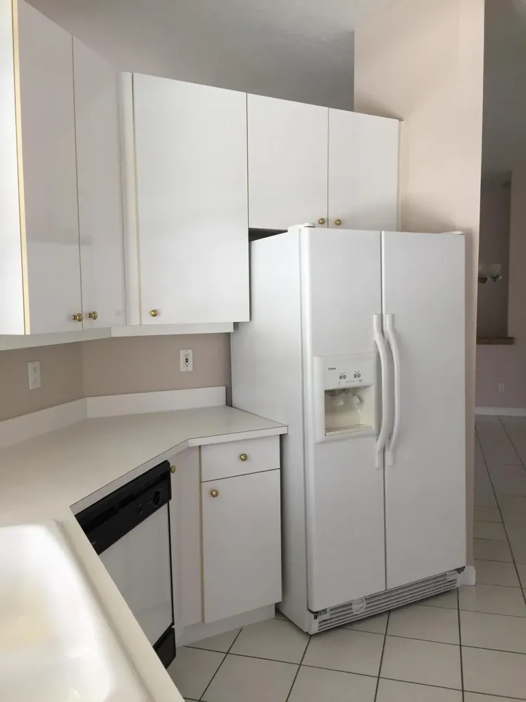 557 SW New Castle Cove Port St Lucie FL 34986