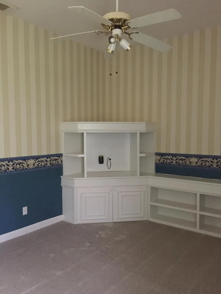 557 SW New Castle Cove Port St Lucie FL 34986