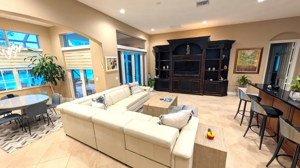 8247 NW 107th Terrace Parkland FL 33076