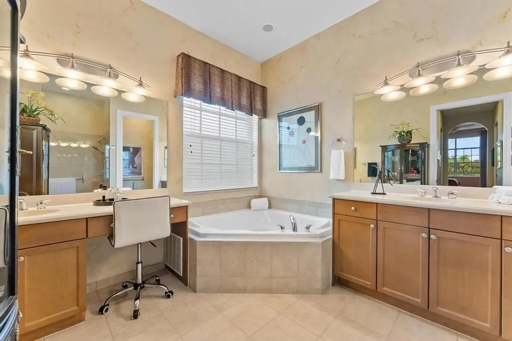 8247 NW 107th Terrace Parkland FL 33076